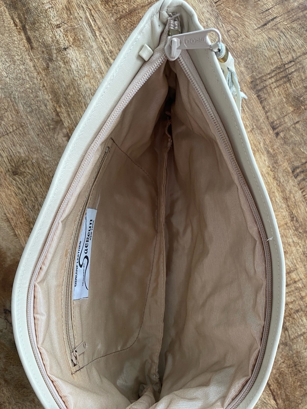 Vintage Saereun New York Cream Leather Tassel Zip Clutch - Picture 6 of 9